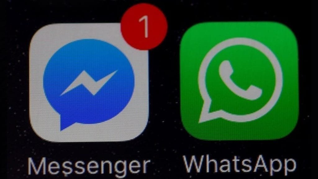 facebook to soon allow users to chat between messenger & whats