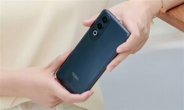 OPPO’s beautiful product manager shows off OPPO K12 Plus: 6400mAh battery life monster is here