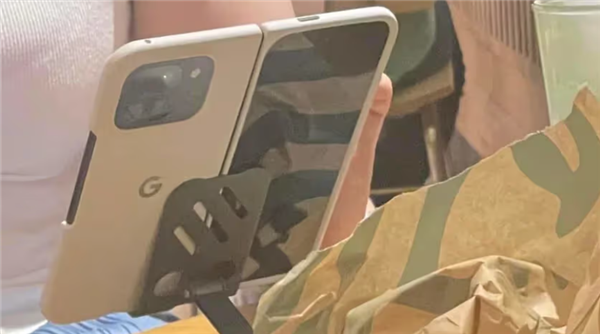 The camera module is bigger! Google Pixel 9 Pro Fold real machine disc photo appears