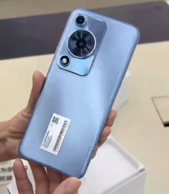 Huawei Enjoy 70S hands-on: Same koala rear camera as P60, familiar Snapdragon chip