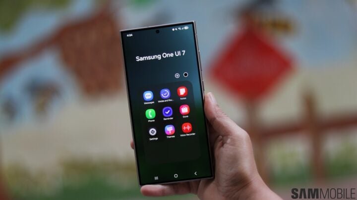 Google secretly holding back One UI 7.0 release might explain Samsung’s delay