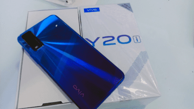 Vivo V20i