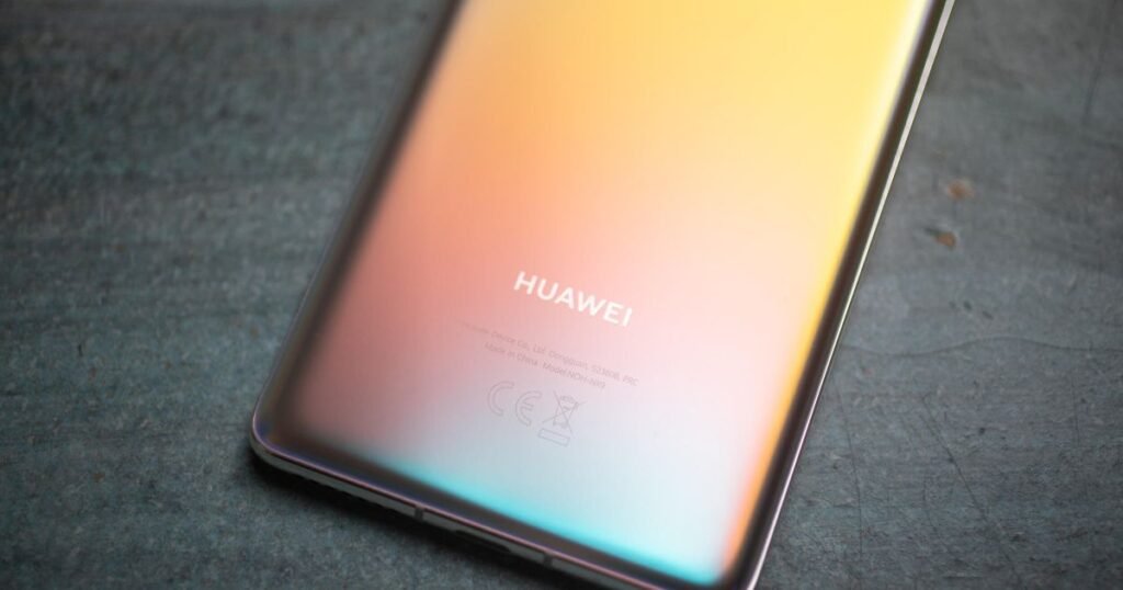Huawei Smartphones in Difficulties Followed by the US Ban
