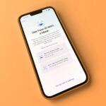Testing iOS 15.4’s New Face ID With a Mask Feature